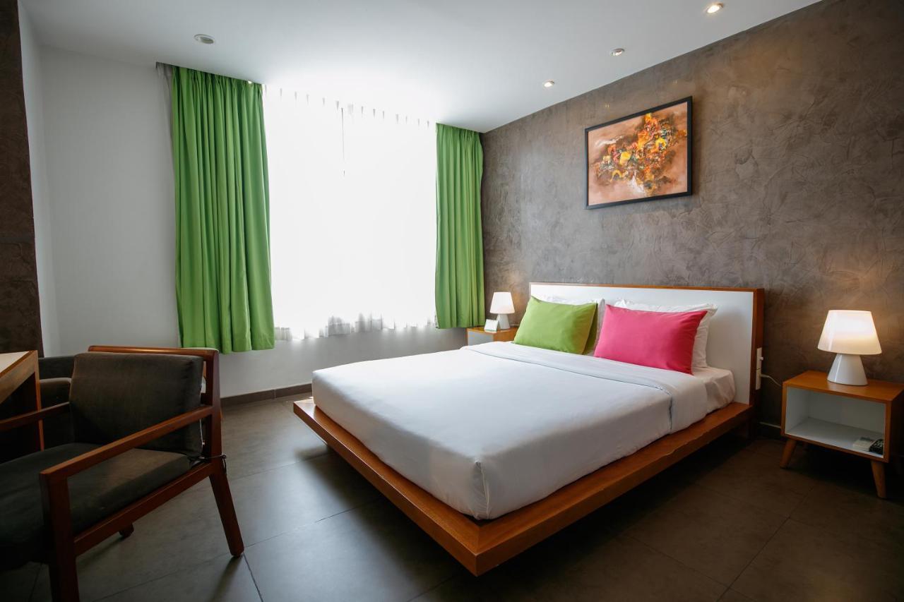 Emm Hotel Saigon Хошимин Екстериор снимка