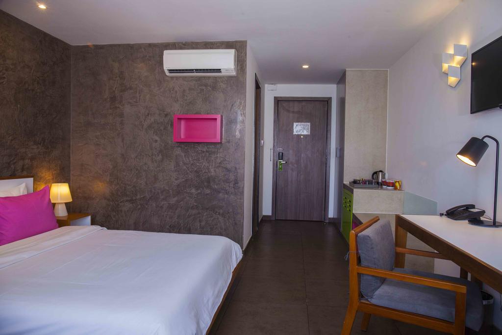 Emm Hotel Saigon Хошимин Екстериор снимка