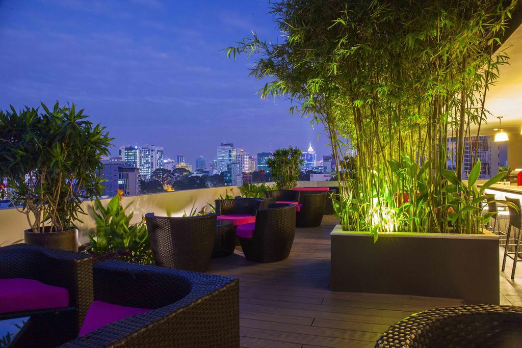 Emm Hotel Saigon Хошимин Екстериор снимка
