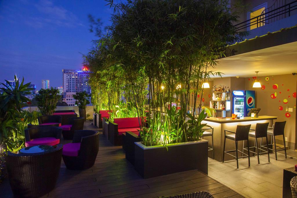 Emm Hotel Saigon Хошимин Екстериор снимка
