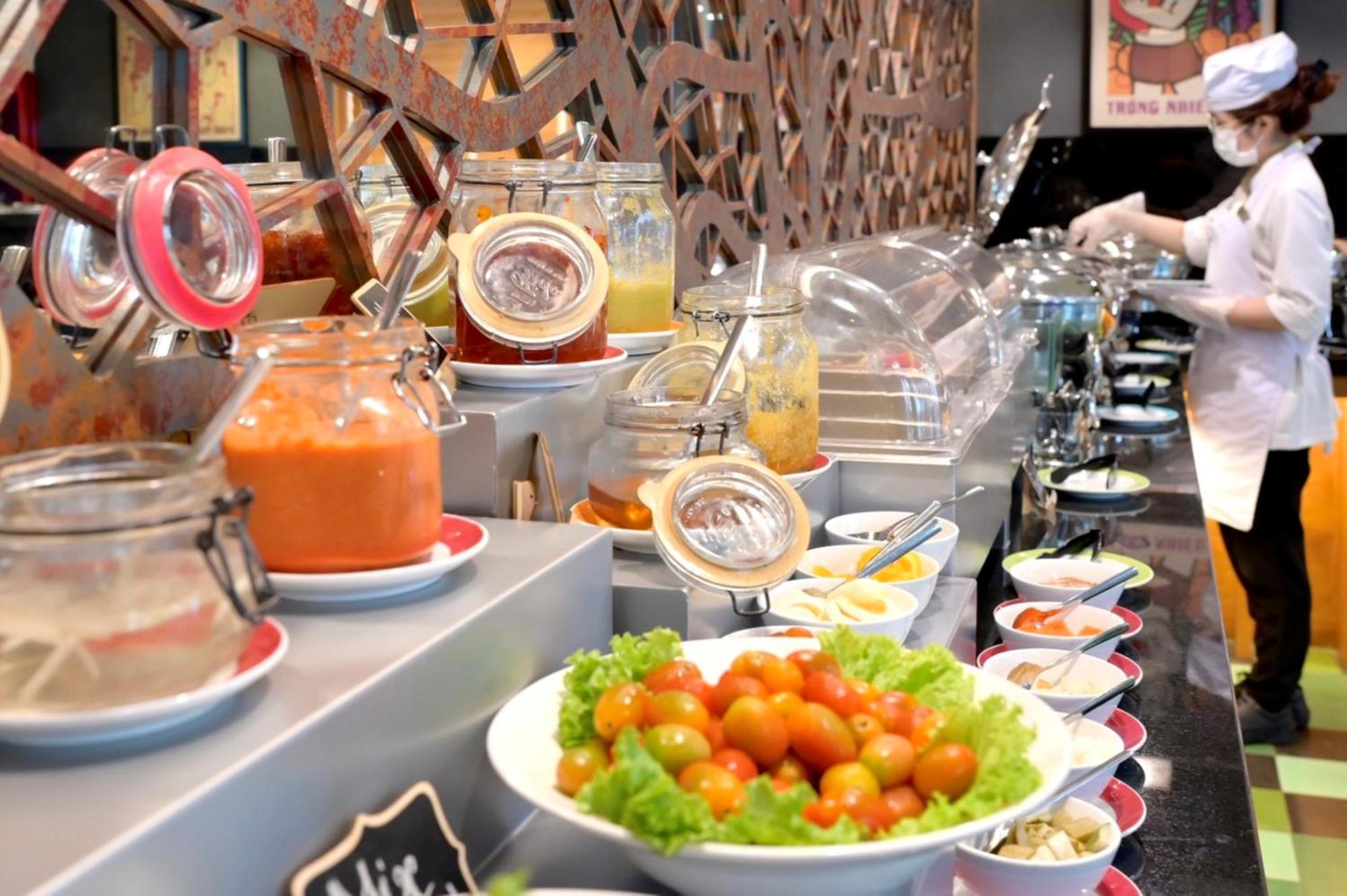 Emm Hotel Saigon Хошимин Екстериор снимка