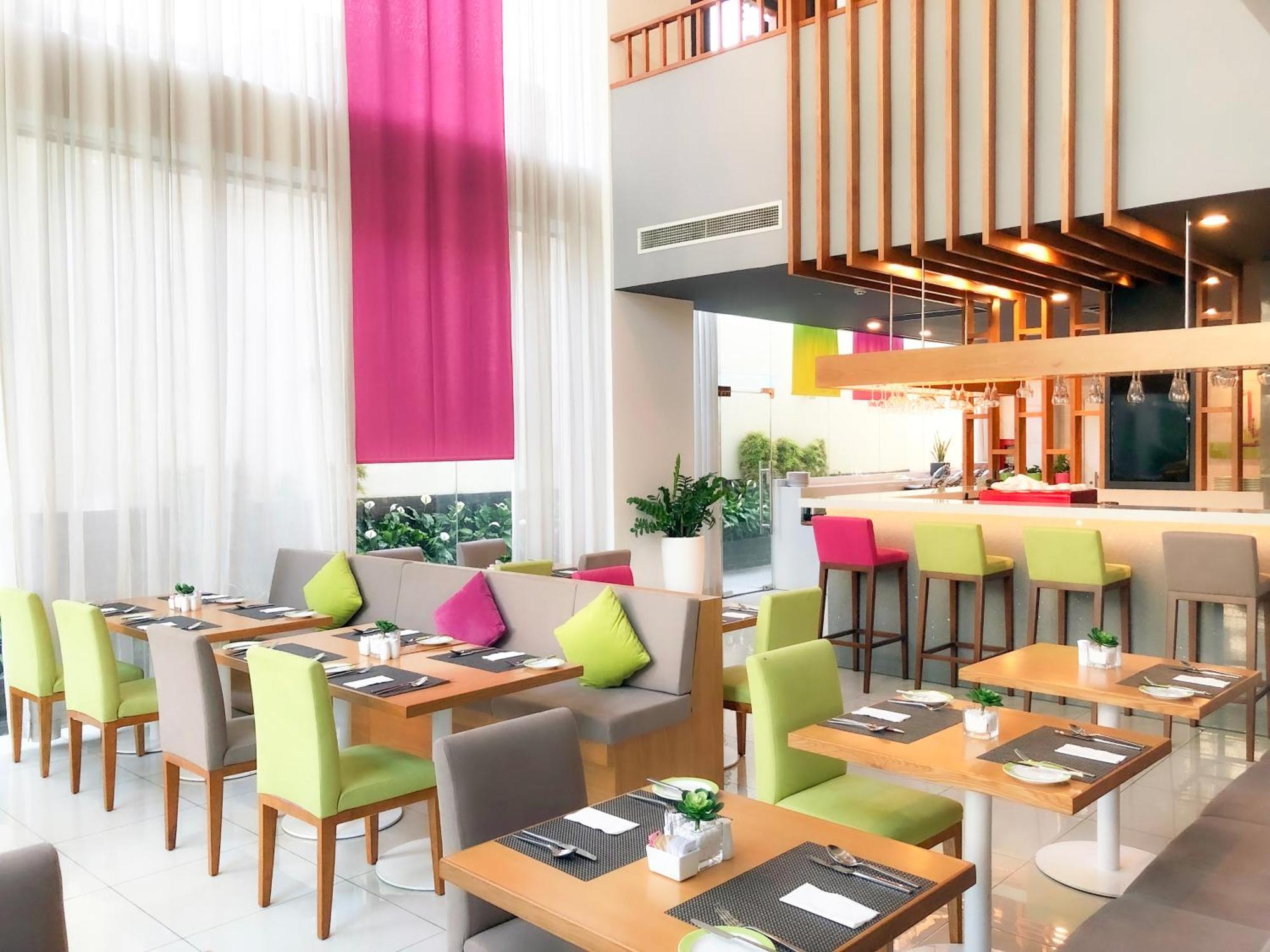 Emm Hotel Saigon Хошимин Екстериор снимка